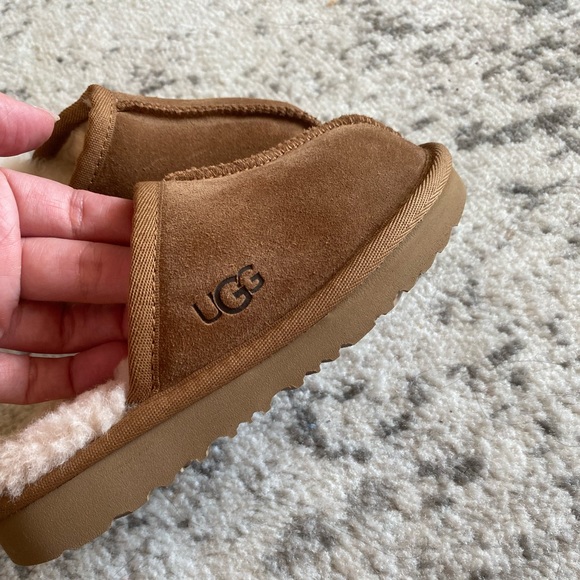UGG | Shoes | Ugg Keegan Slipper Childs Size 1 | Poshmark